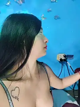 Evelyn_pink1 Adlı Modelin Canlı XXX Sohbeti
