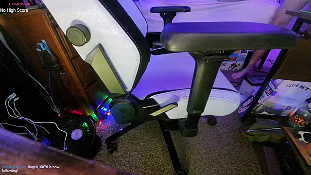 AaronSkeetman Webcam show