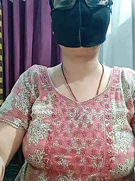 Aishwaryaa_69のライブXXXチャット