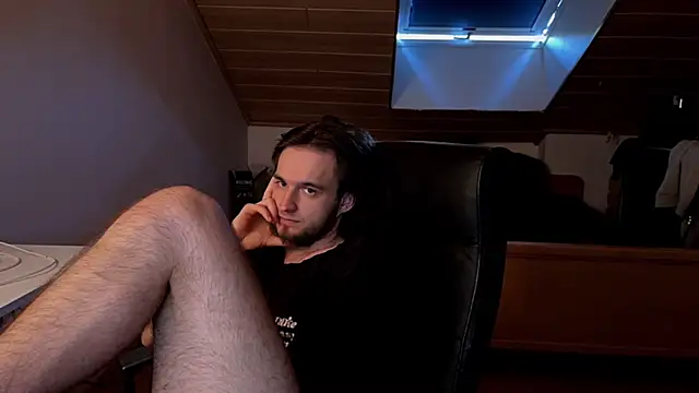 Bez3ybik Adlı Modelin Canlı XXX Sohbeti