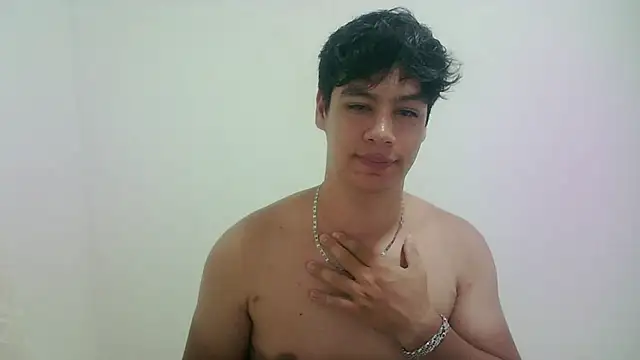 zeus_181 Chat XXX live