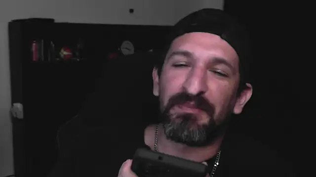 DevilPup75_ XXX чат на живо