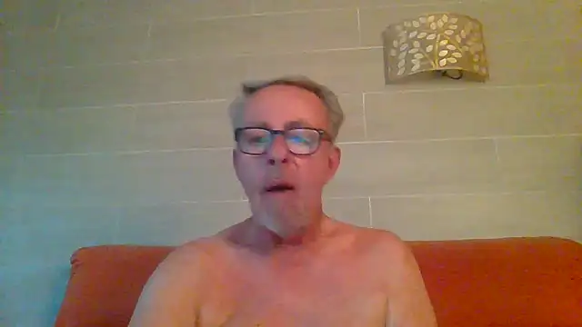 Chat XXX en directo de tuggy59