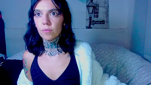 Chat XXX ao vivo de Lunai_gh