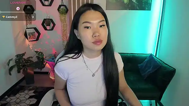 Chatroom XXX en direct de LunaPurrr
