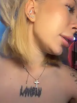 MaryChanXO élő XXX-chatje
