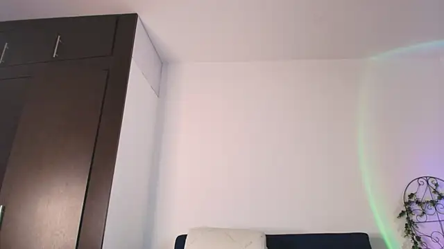 mishelkrave_ Chat XXX live