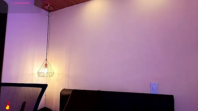 Chloe_monroeeのライブXXXチャット