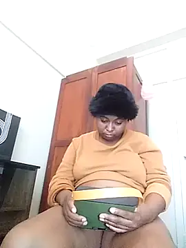 AcetousAbb élő XXX-chatje