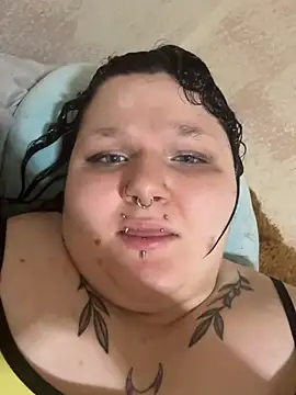 bigtiteclipse's Live XXX Chat