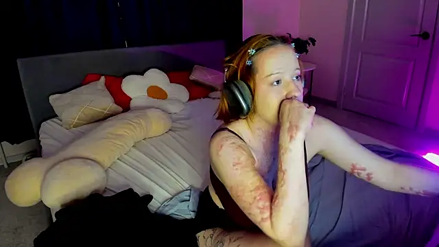 Maya_foxy's Live XXX Chat