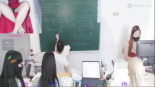 _Math_ Live XXX-Chat