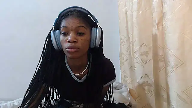 PetiteBarbie_05's Live XXX Chat