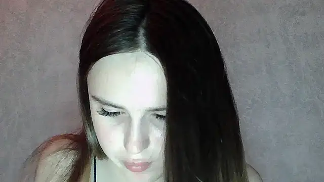 SweetLoraa Adlı Modelin Canlı XXX Sohbeti