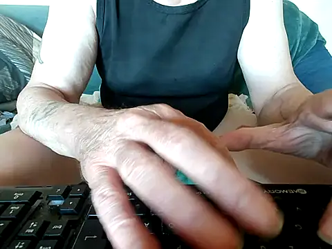 XXX chat uživo modela bodo1957