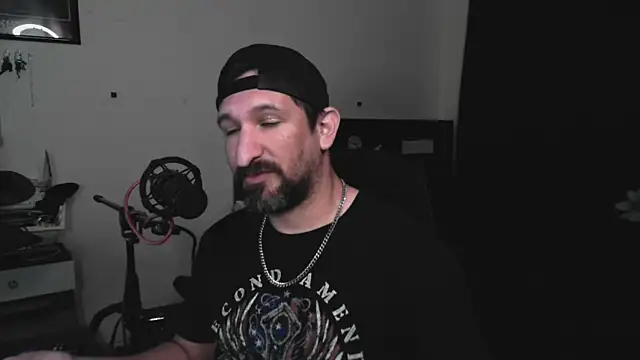DevilPup75_ Live XXX-chat