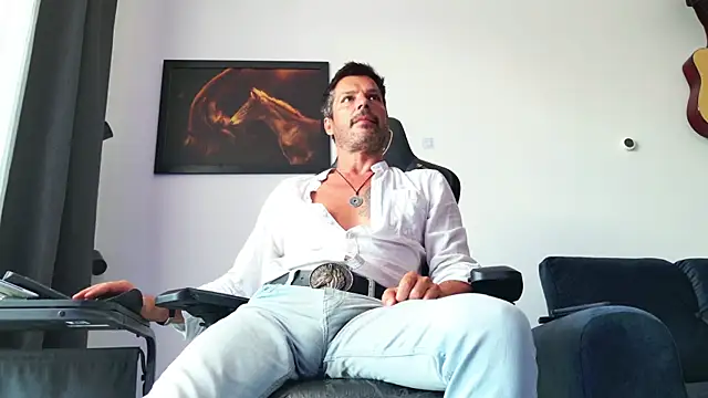 ChrisKox Adlı Modelin Canlı XXX Sohbeti