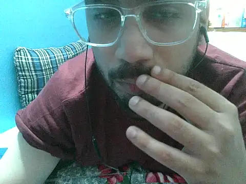 Precumboner Live XXX Chat
