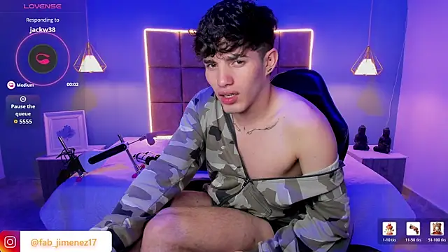 XXX chat uživo modela AlejooTwink