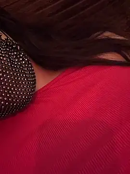 YaraQueen's Live XXX Chat