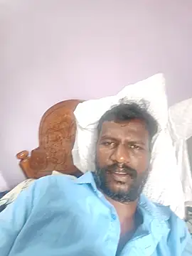 Paramkeerthin Live XXX chat