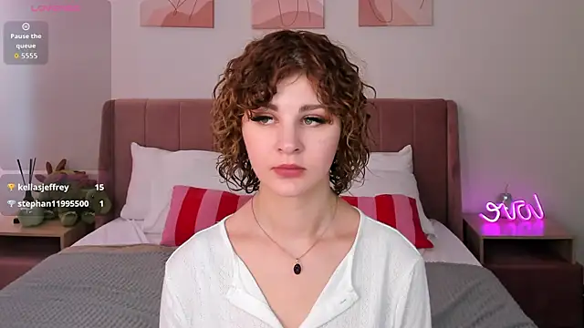 Kira__Fluffy Live XXX-Chat