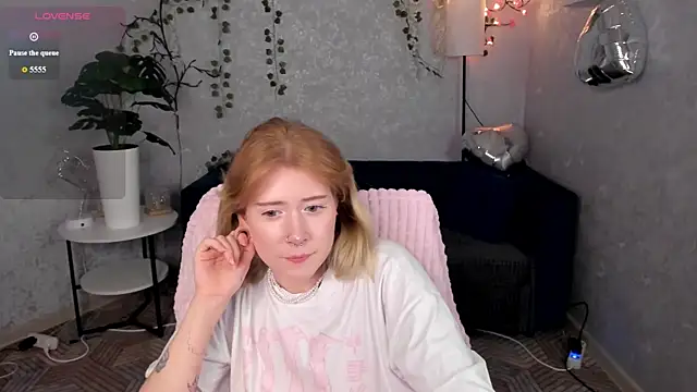 Czat XXX na żywo – Elira_Vane