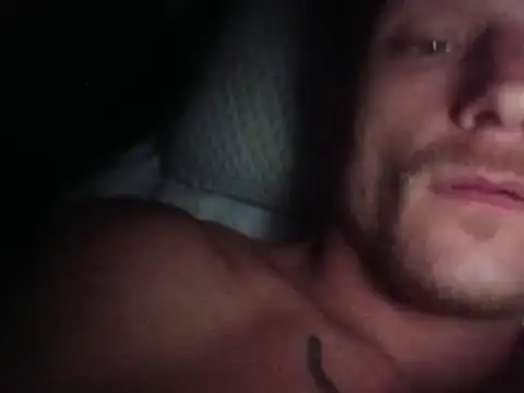 selfmadestud élő XXX-chatje