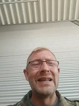 AufAugenhoehe39 Chat XXX in diretta