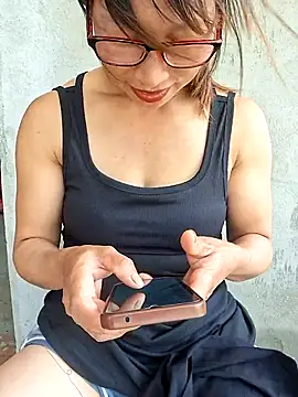 ngocngoc_cute Chat XXX in diretta