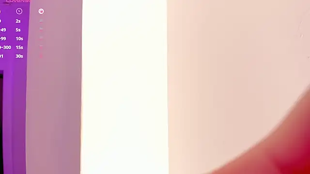 sofiia_piink Show in webcam