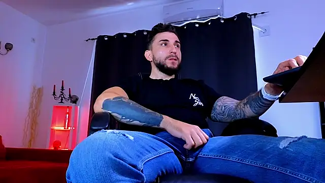 MightyAaron66: απευθείας συνομιλία ΧΧΧ