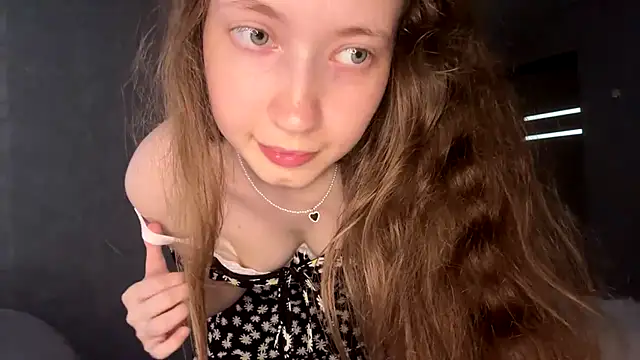 צ'אט XXX בשידור חי של Emily_Mur_