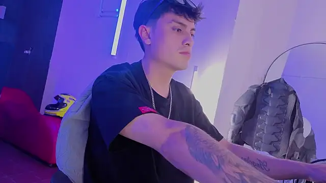 angel_still_'s Live XXX Chat