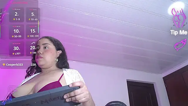 cristal_horny19's Live XXX Chat