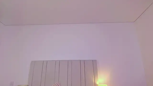 Anna-Lynn's Live XXX Chat