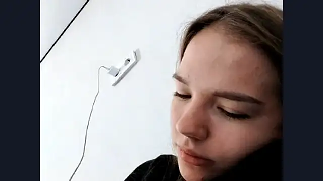 FewerCadre's Live XXX Chat