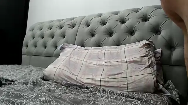 Cyprian86 现场XXX聊天
