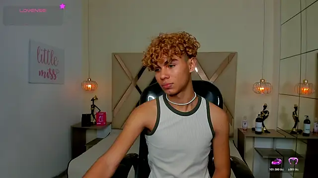Anyelo_Twink's Live XXX Chat
