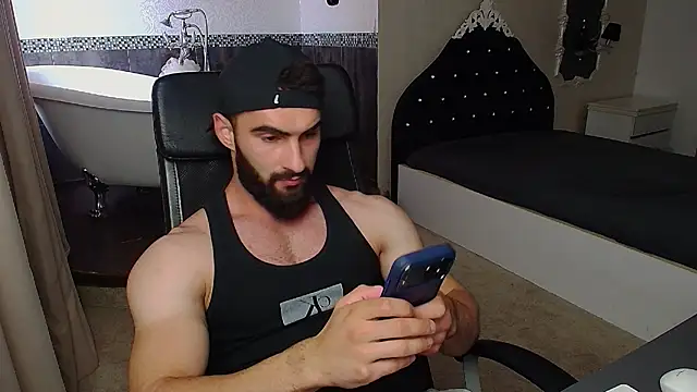 צ'אט XXX בשידור חי של MicahLane