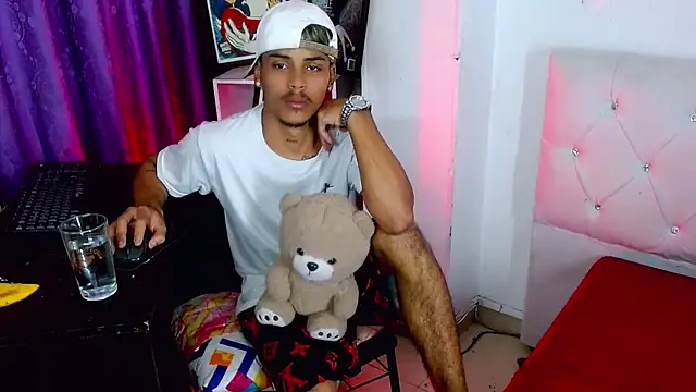 Angel_foxc13 – Naživo XXX chat