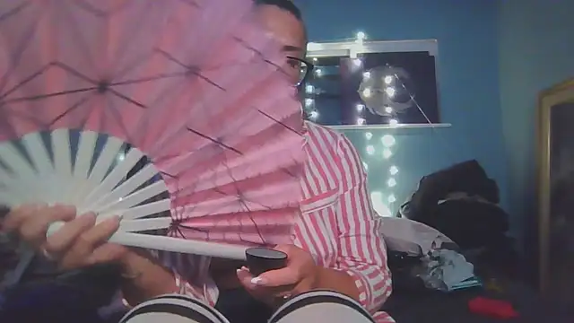 QTwittaBooTのライブXXXチャット