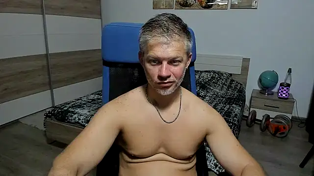 RobbyShawz Chat XXX in diretta