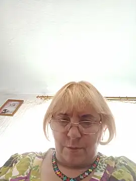 Chat XXX en directo de Elena_Beautiful784