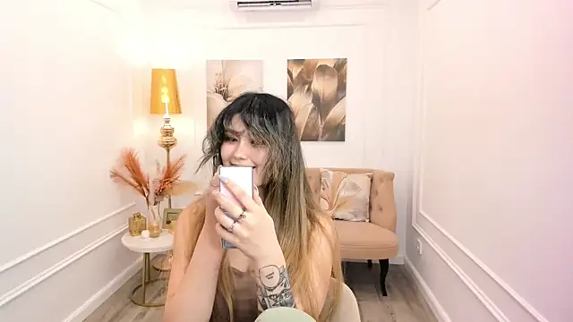 AnneTLiのライブXXXチャット