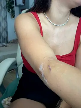 دردشة HotXMom_ الجنسية المباشرة