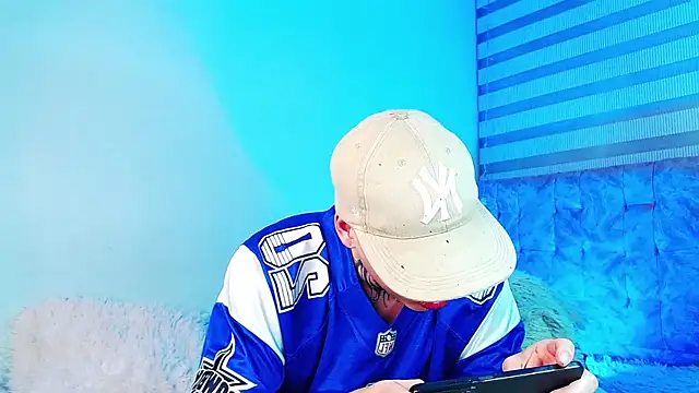 Онлайн чат XXX _justinmoon2