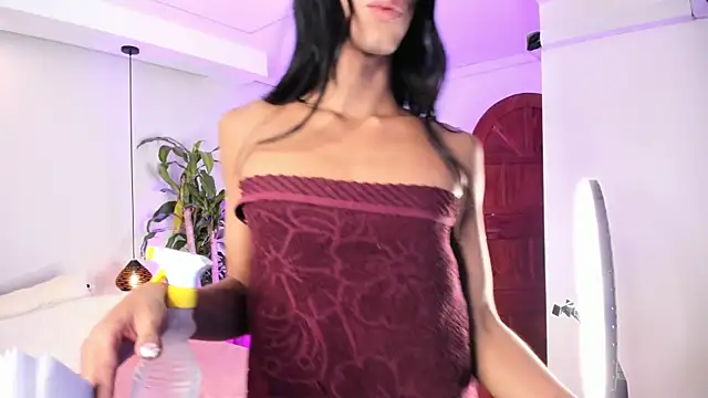 REINA_ADAHARA XXX чат на живо
