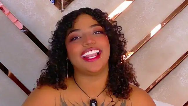 Cristal-Jonnes – Naživo XXX chat