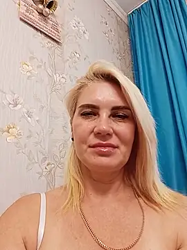 צ'אט XXX בשידור חי של JennyOMay